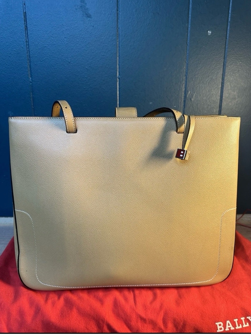 Bally Bartria Italy Taupe Saffiano Leather Large Tote Shoulder Bag Work Purse